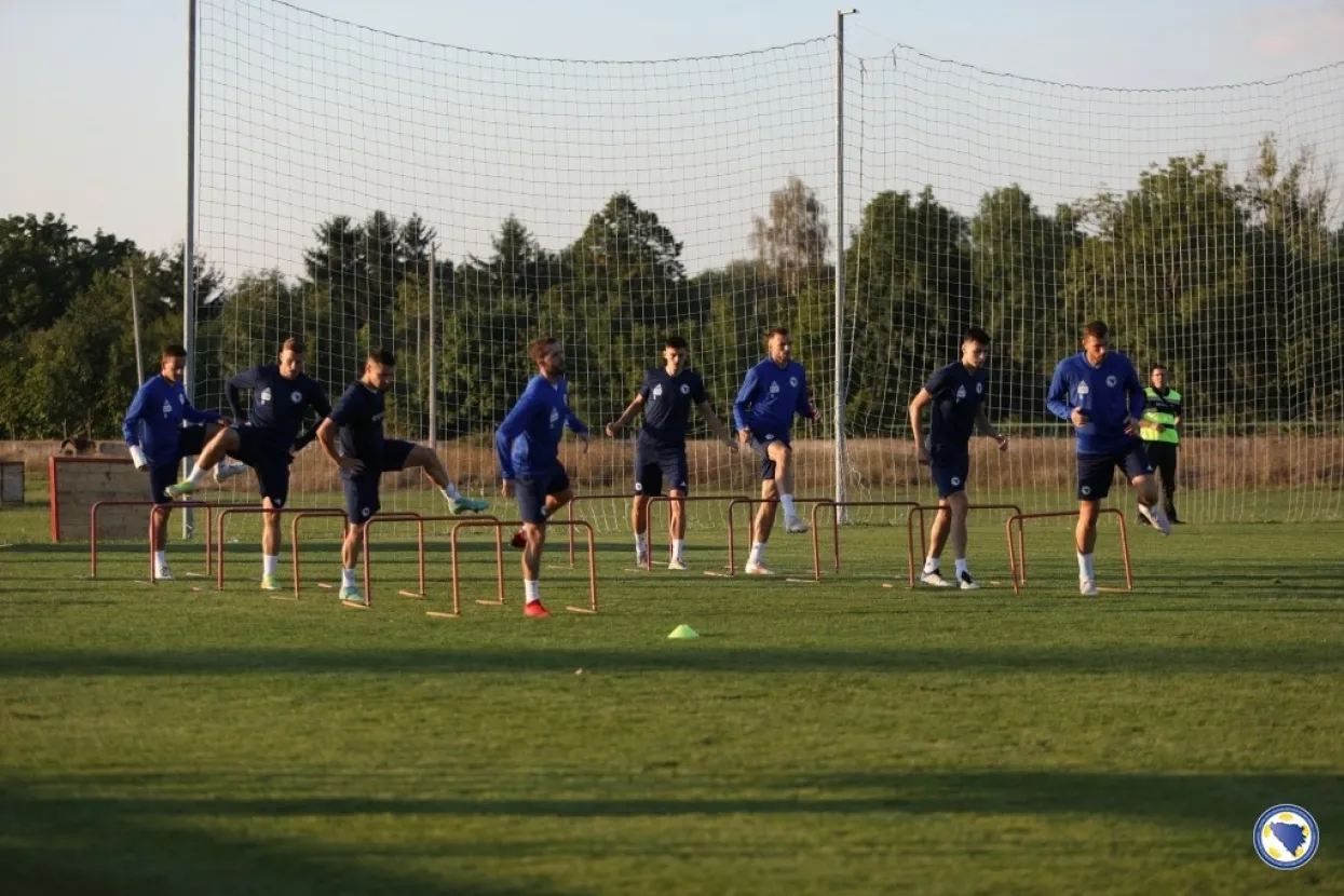 Nogometna reprezentacija BiH na treningu