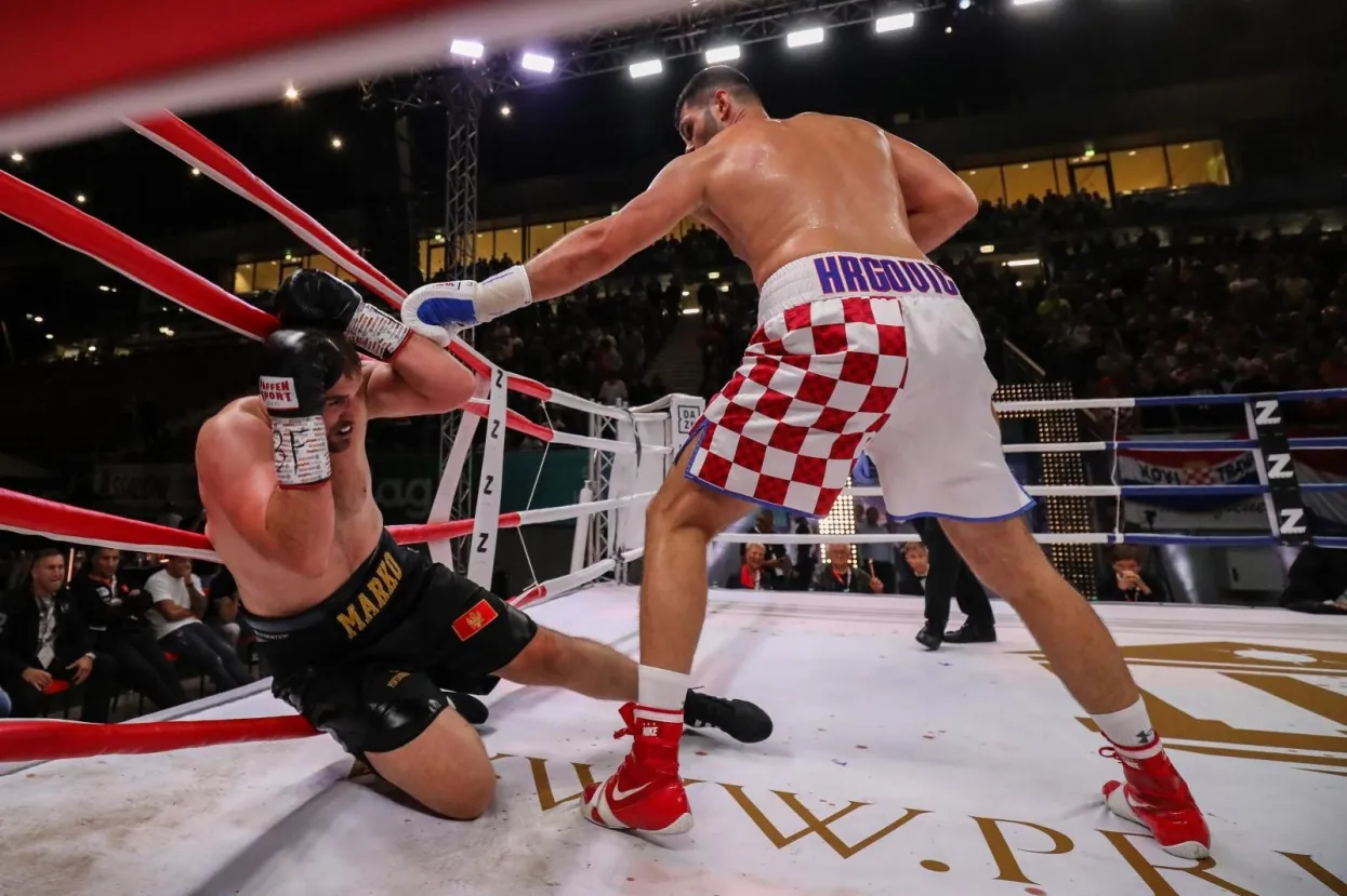 10.09.2021,Klagenfurt,Austrija - Boksacki spektakl, mec za titulu Filipa Hrgovica i Marka Radonjica.