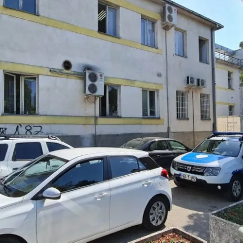 Pretresi na više lokacija