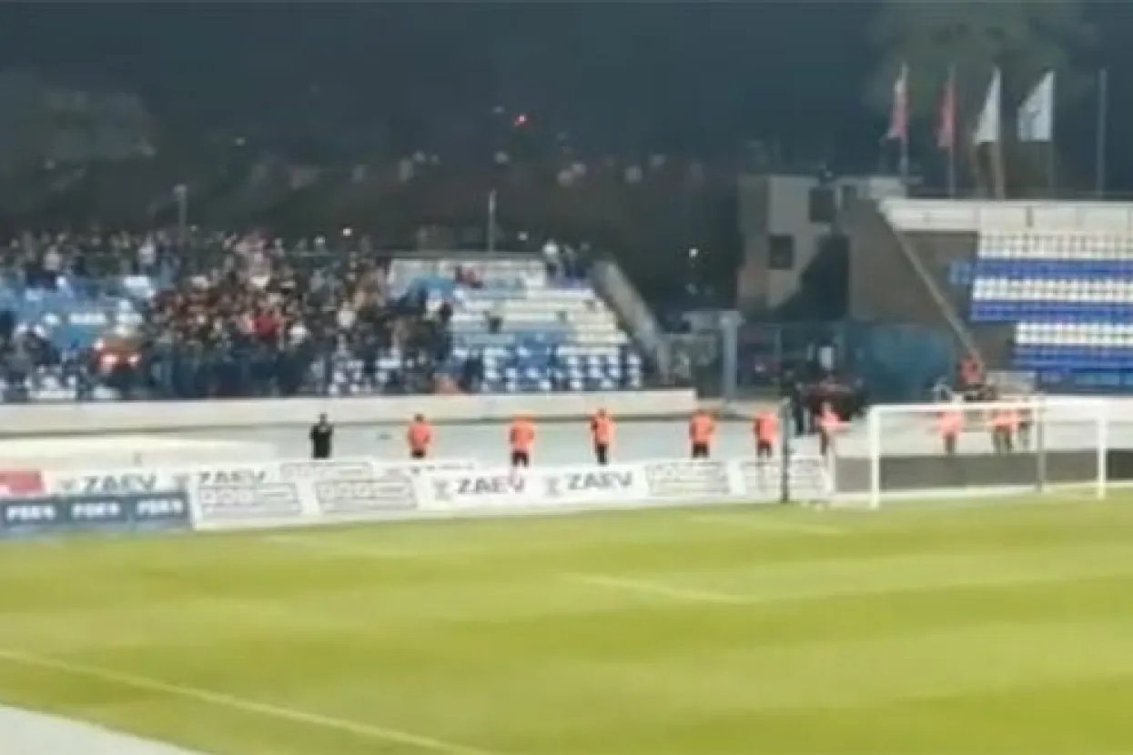 Ružne scene u Gradskom vrtu