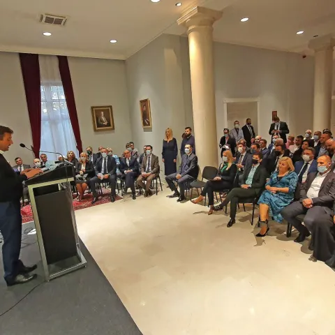 MOSTAR, 4. listopada - Premijerka Srbije Ana Brnabić otvorila je 102. izdanje tradicionalne kulturne manifestacije "&Scaron;antićeve večeri poezije".