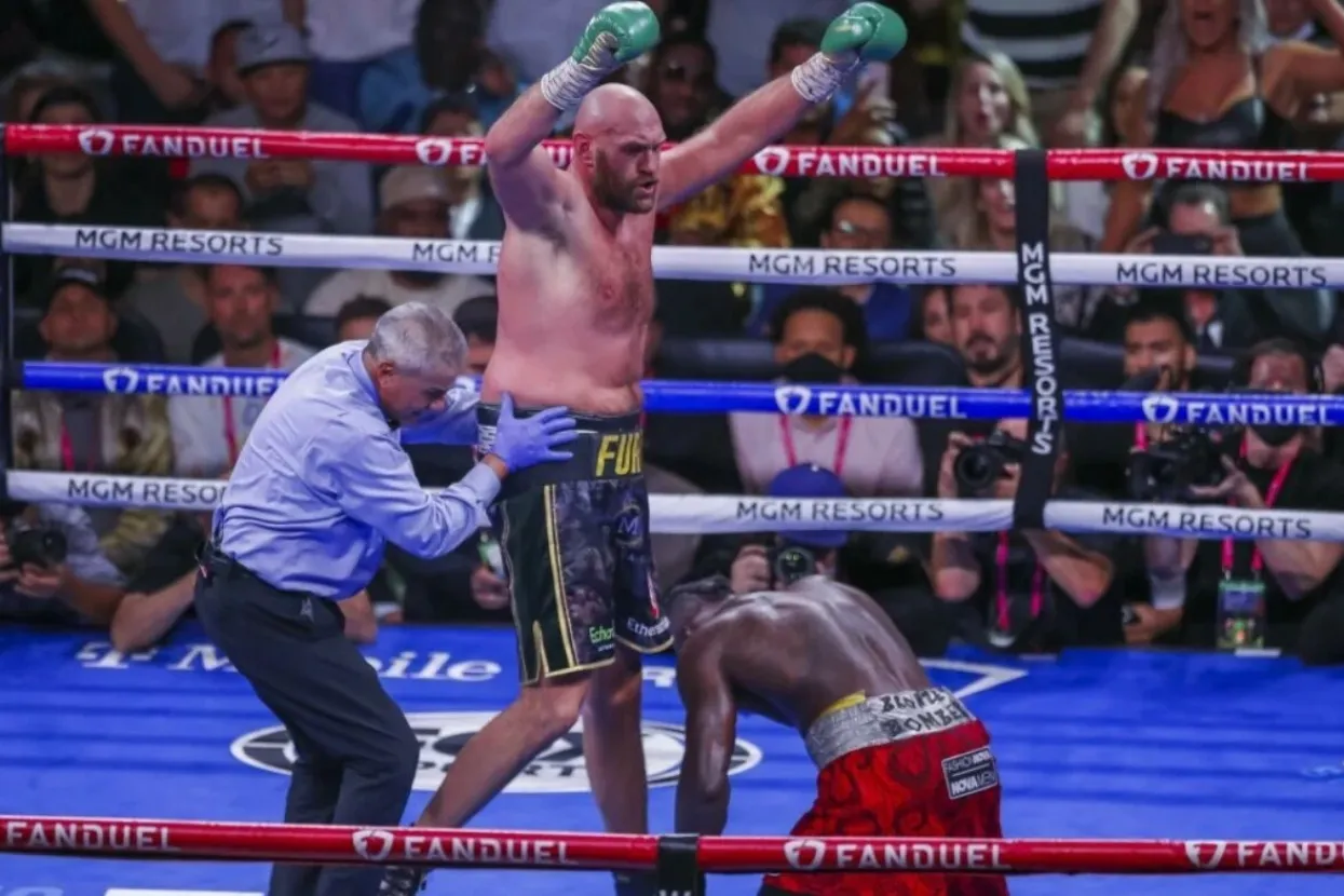 Fury nakon borbe opet zapjevao