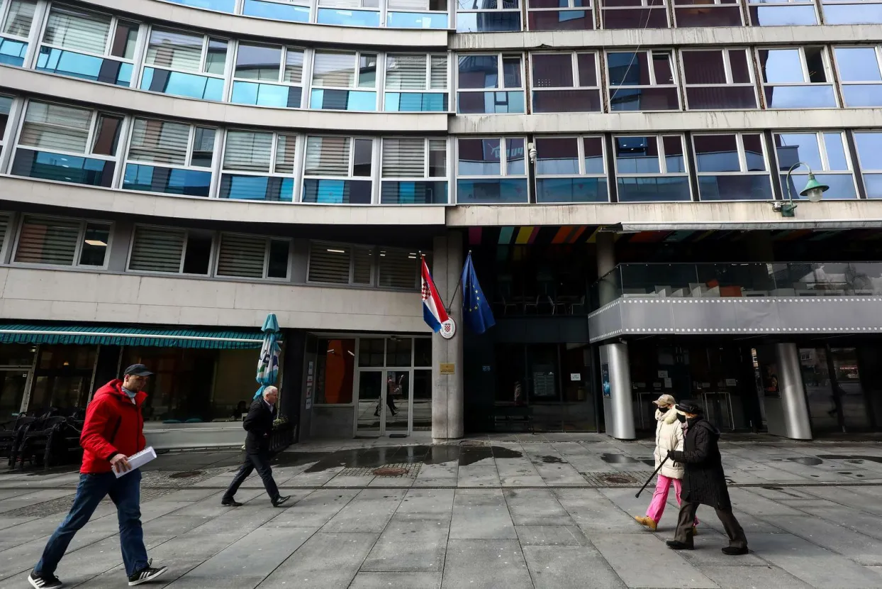 Sarajevo, Bosna i Hercegovina - Veleposlanstvo i konzularni ured Republike Hrvatske u BiH.