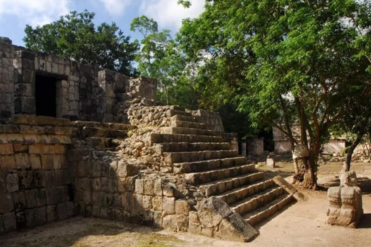 Otkriven tisuću godina star kanu koji su koristile drevne Maye