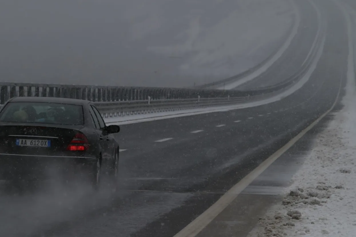 11.01.2017., Vrgorac - Snjezni prekrivac na podrucju Vrgorca. Photo: Ivo Cagalj/PIXSELL