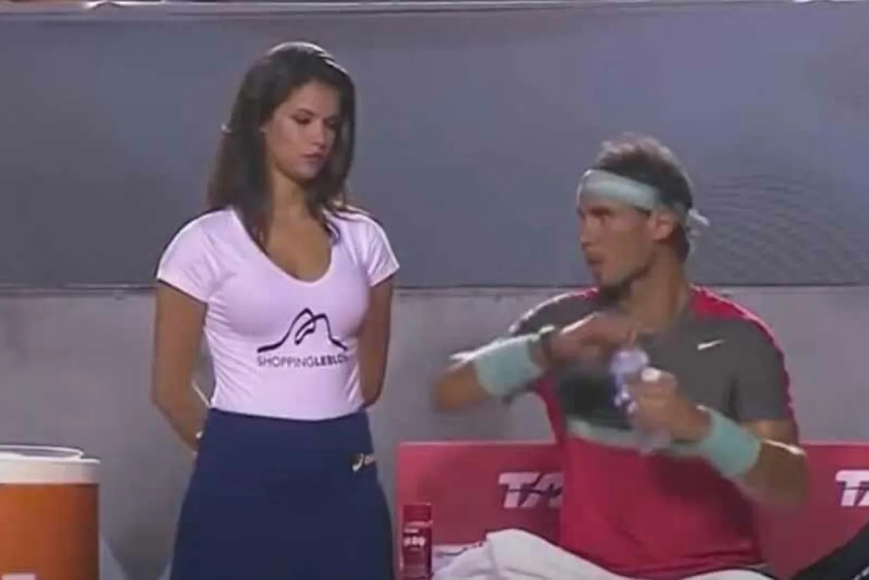 Sjećate se sakupljačice loptica koja je zbunila uvijek koncentriranog Rafu?  Evo čime se danas bavi...