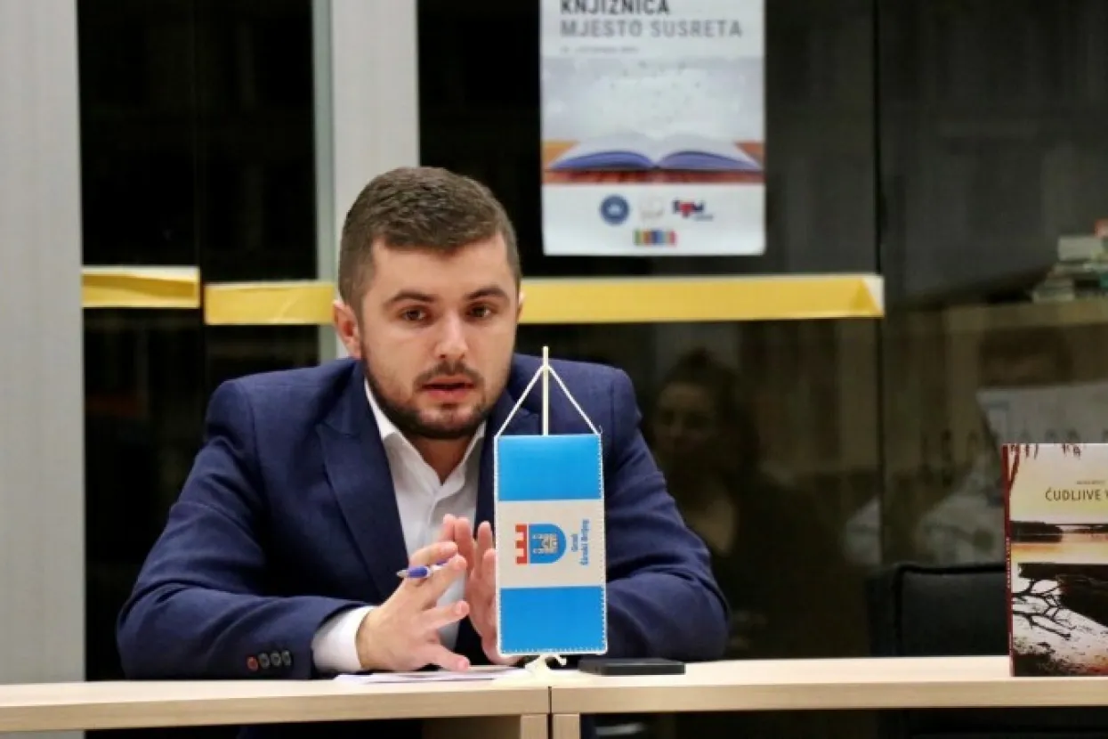 Roman &#39;Ćudljive vode&#39; Matiasa Zečevića predstavljen u Širokom Brijegu