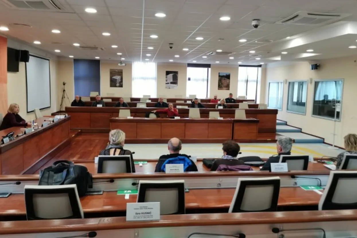 Grad Mostar i predstavnici Goranaca i Bogodola o problemu divljih konja