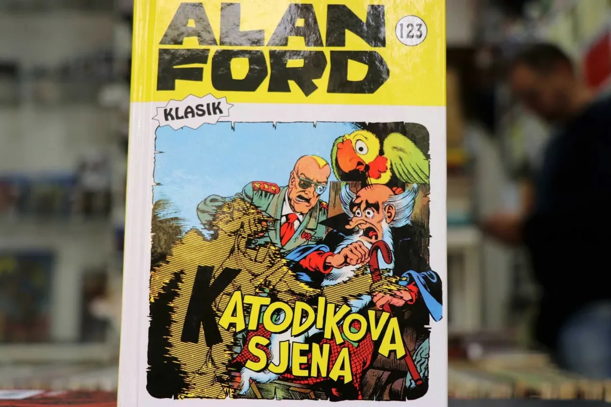 Comic Store Tarantula