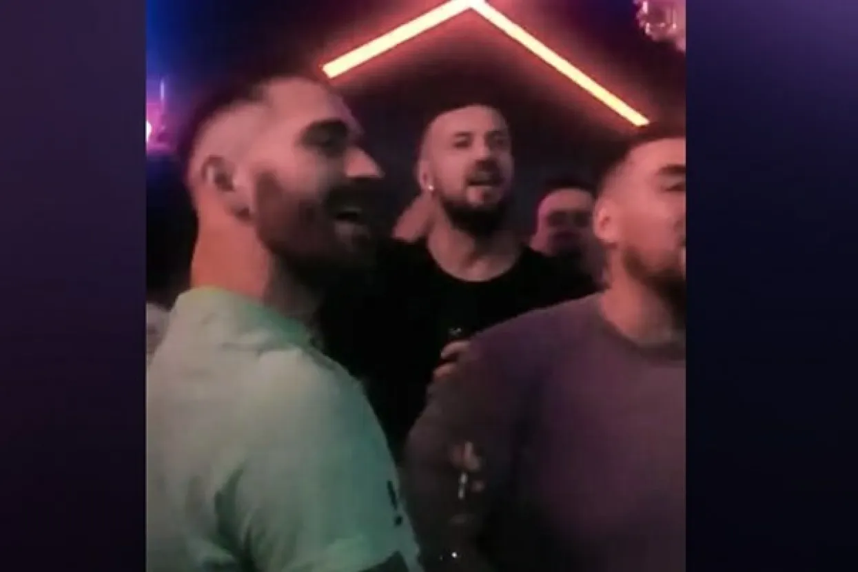 Pjevaju sporne pjesme