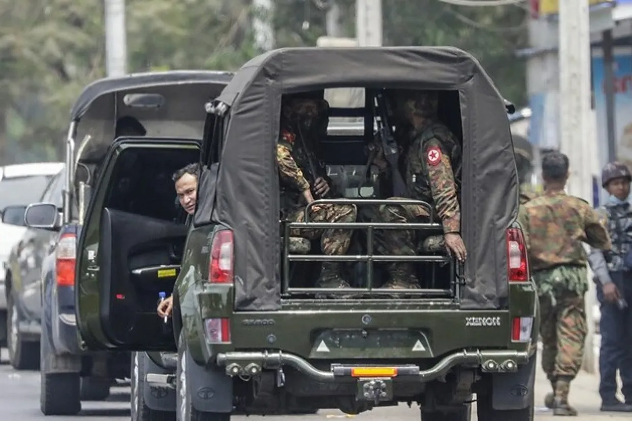 U Mjanmaru vojska ubila i spalila više od 30 ljudi