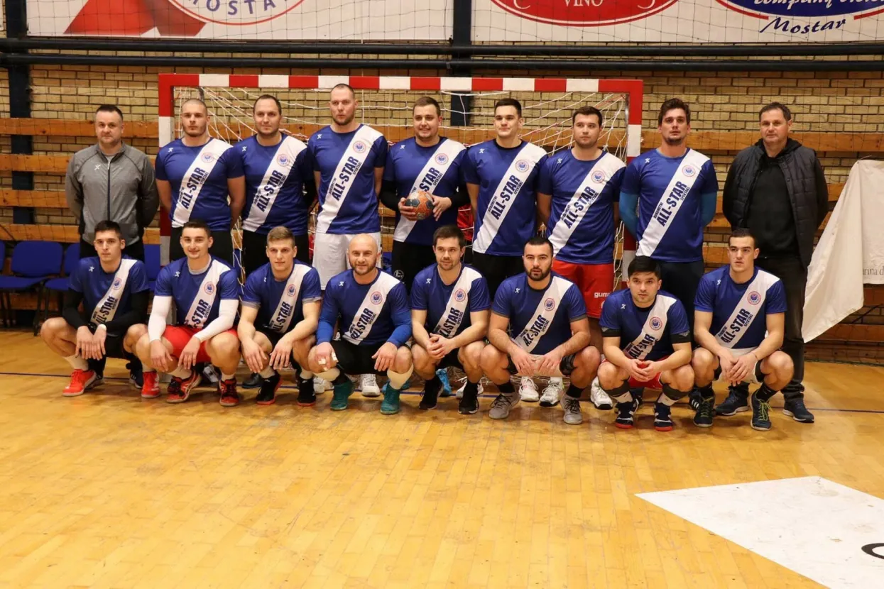 U srijedu je u Mostaru održan rukometni all-star na kojemu su se pojavila gotovo sva velika rukometna imena koja su u pro&scaron;losti branila boje "Zrinjskog".