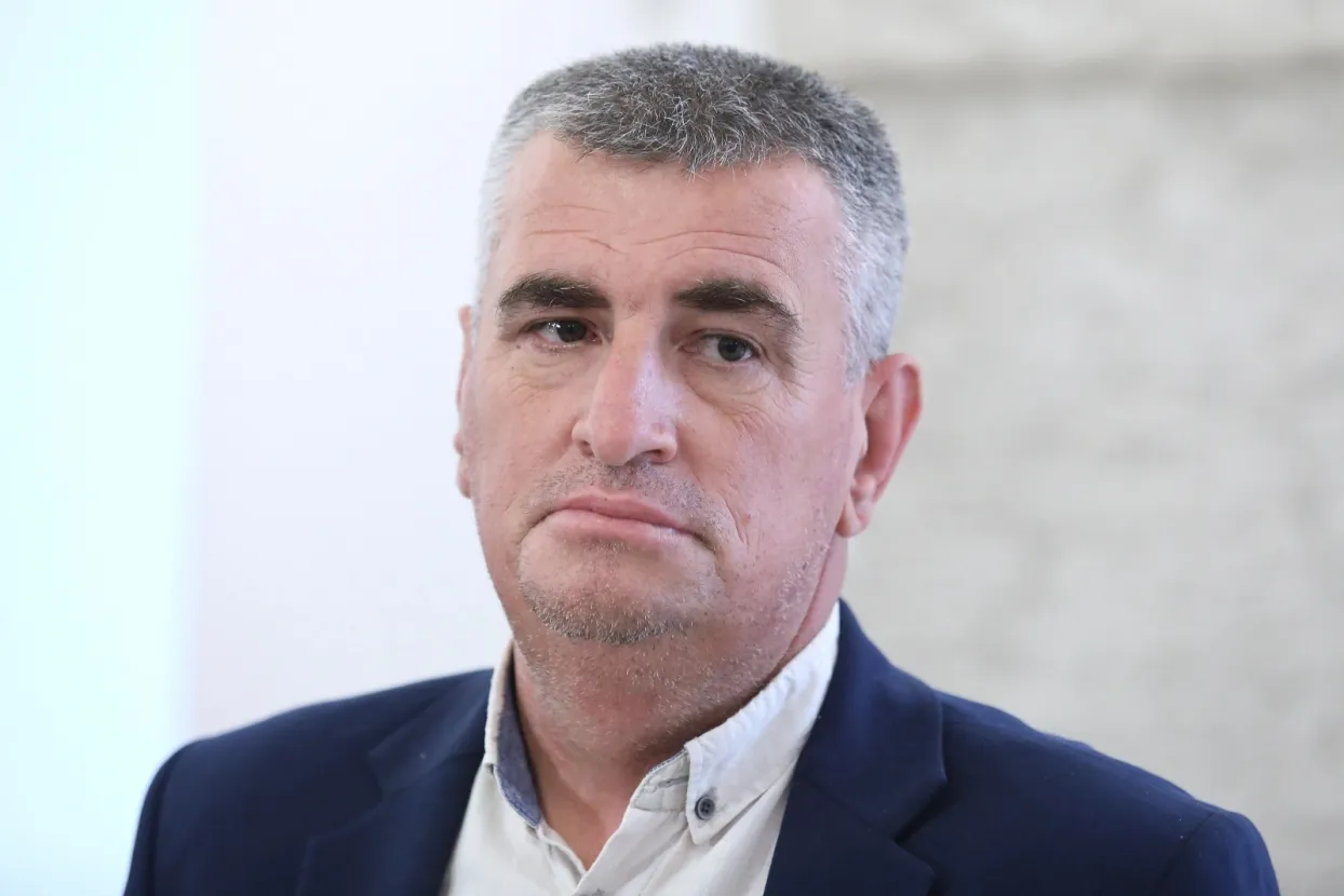 15.07.2021., Zagreb - Na konferenciji za medije zastupnik Miro Bulj kometirao je rad Sabora. Photo: Patrik Macek/PIXSELL