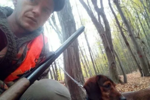 Ranjeni vepar napao lovca i nanio mu povrede