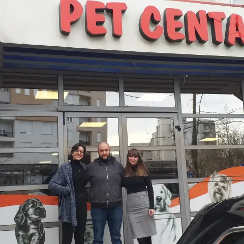 Pet centar Mostar/Sara, Zlatko i Amina To&scaron;ić