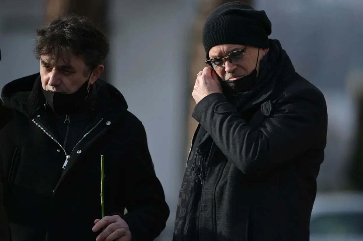 27.01.2022., Zagreb - Posljednji ispracaj legendarnog pjevaca Akija Rahimovskog na zagrebackom Mirogoju u Aleji velikana. Photo: Igor Soban/PIXSELL