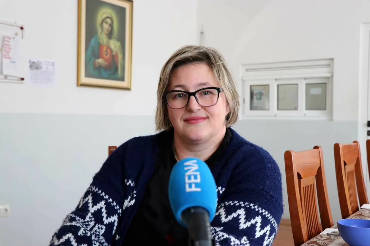 MEĐUGORJE, 13. veljače (FENA) &ndash; Za vrijeme pandemije koronavirusa povećao se broj nasilja nad ženama i djecom, kazala je Feni Kristina Pehar, jedna od voditeljica Udruge "Majka Krispina", sigurne kuće u Međugorju u kojoj trenutno živi sedam žena i troje djece. (Foto FENA/Mario Obrdalj)