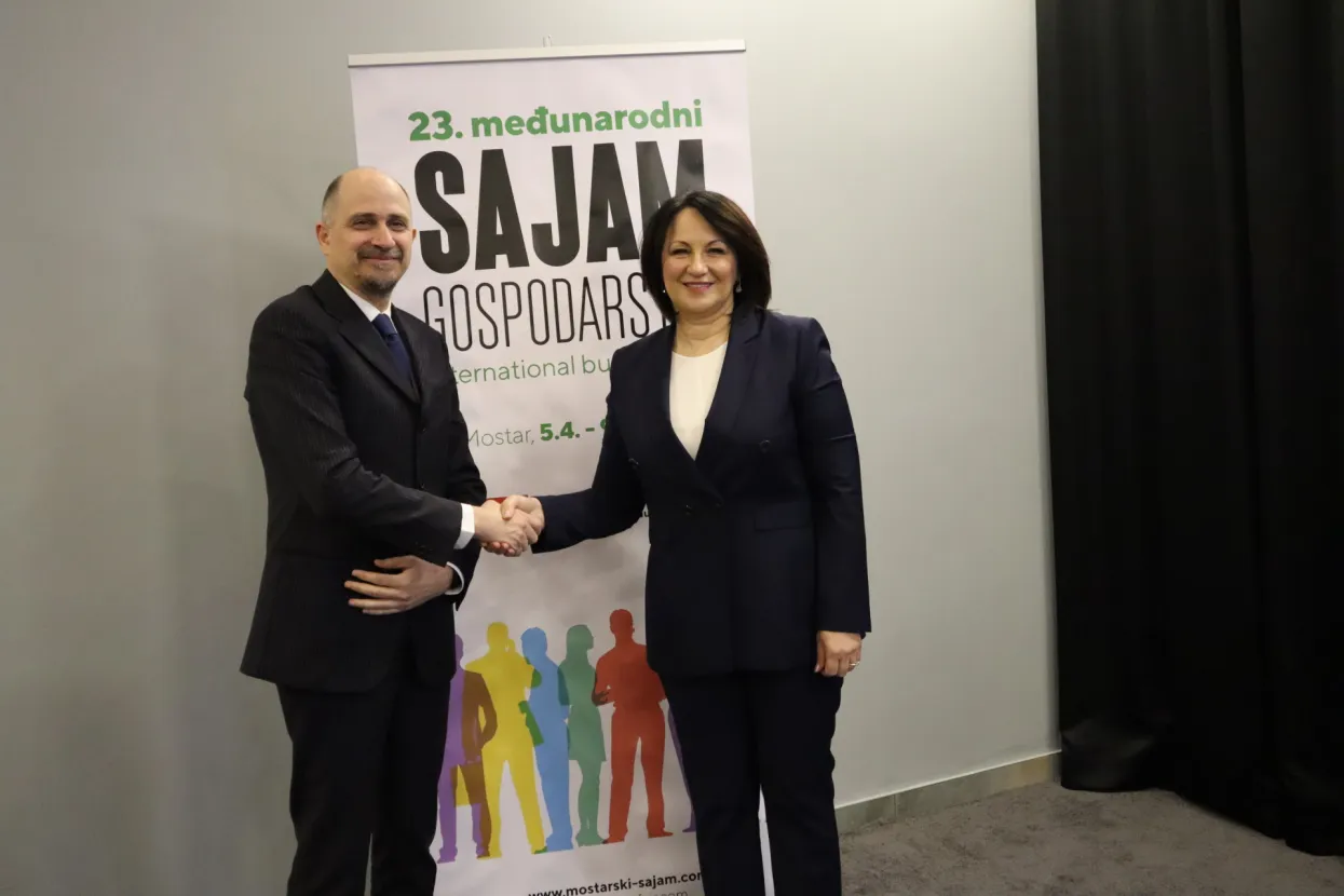 Veleposlanik Posa i direktorica Bošnjak