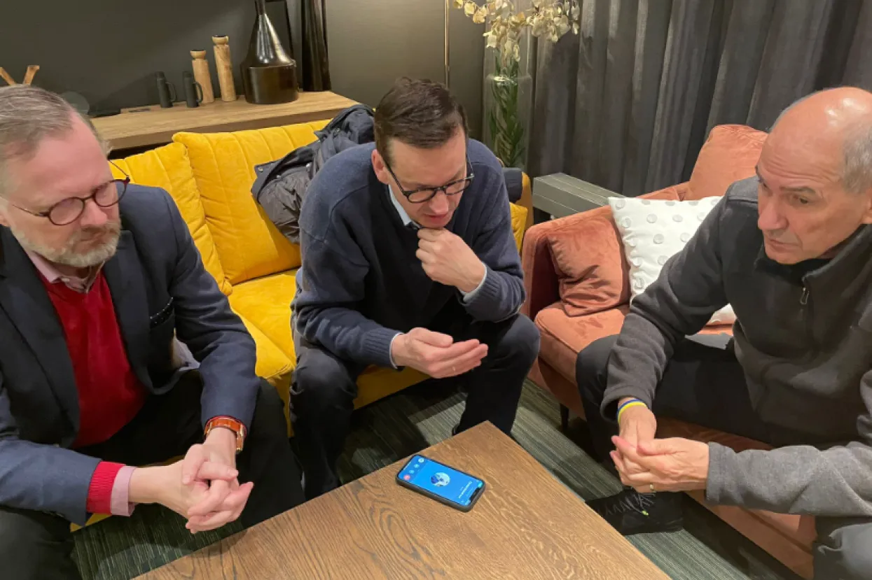 Poljski, če&scaron;ki i slovenski premijeri vratili su se u Poljsku nakon posjete Kijevu