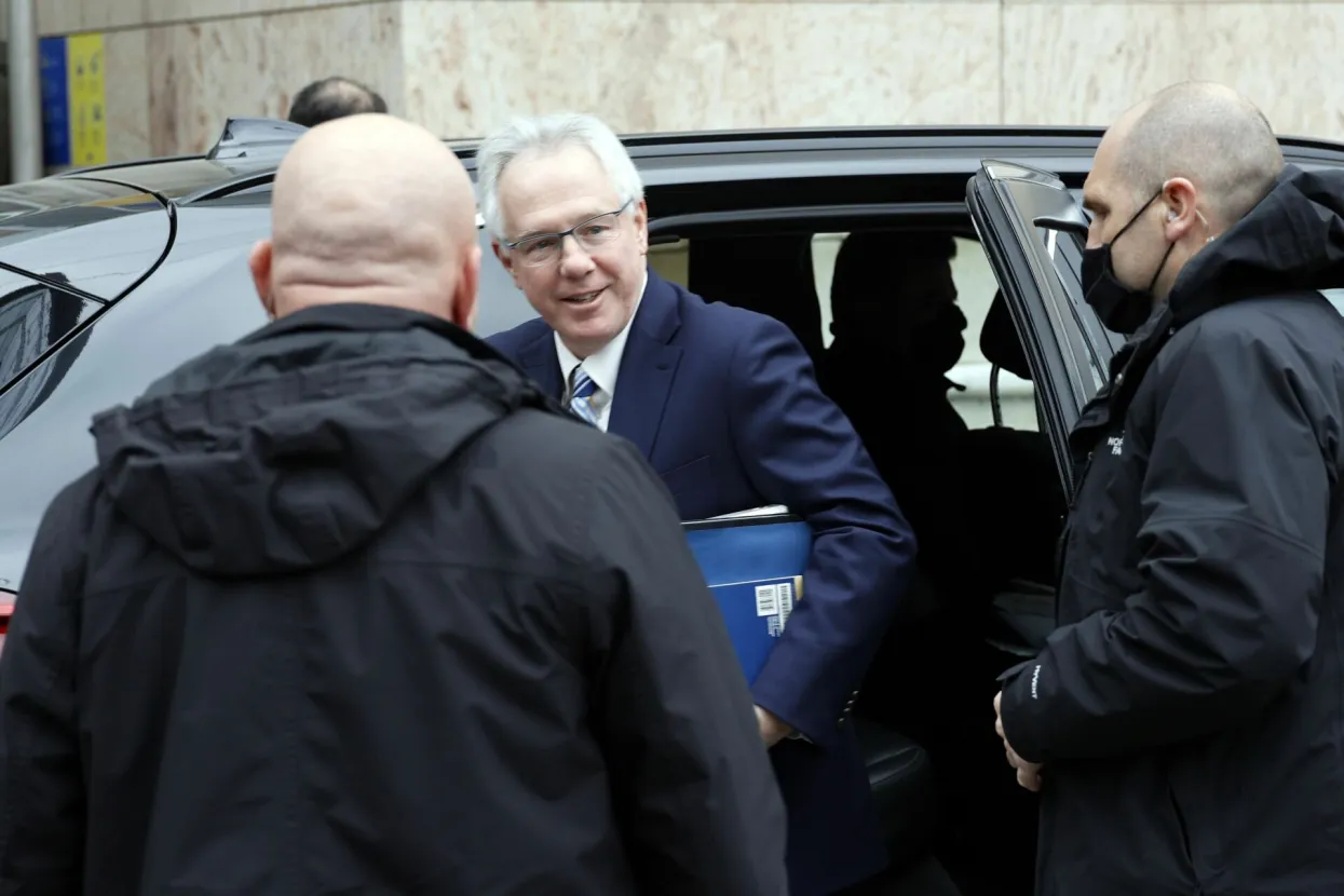 SARAJEVO, 17. marta (FENA) - Dolazak na pregovore u Delegaciju EU u Sarajevu. Foto FENA/Hazim Aljović