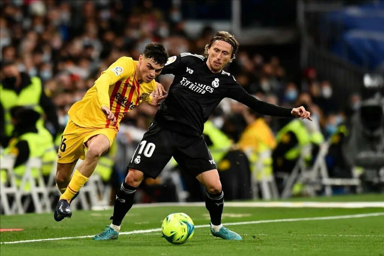 Pedri i Luka Modrić