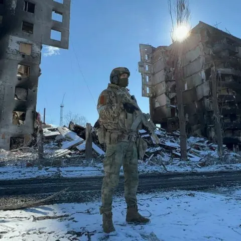 Ruski vojnik u kijevskoj oblasti