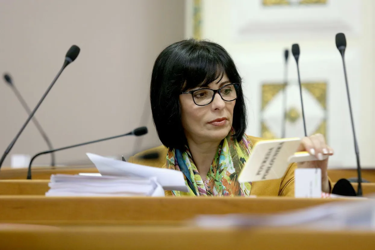 Marina Lovrić Merzel