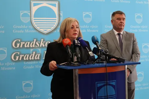 Na redovnoj 19. sjednici Gradskog vijeća Grada Mostara donijeta je odluka o radnom vremenu koja se odnosi na rad trgovačkih objekata u Gradu