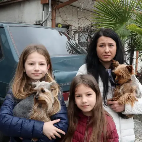 Marina &Scaron;aohina s kćerkama