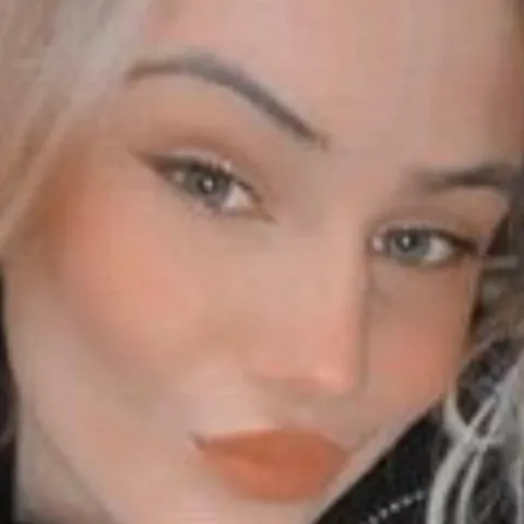 Ovo je djevojka sa snimke koja je udarala Denisa: 'Poznavali su se'