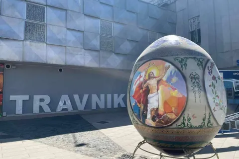 Travnički umjetnici izradili najveću pisanicu u ovom dijelu Europe