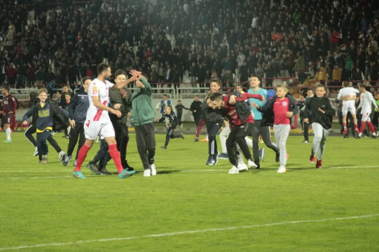 Slavlje navijača i nogometa&scaron;a Zrinjskog