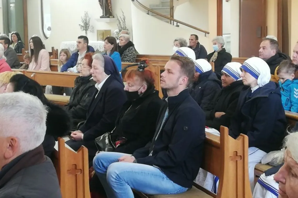 Stanivuković na misi u banjalučkoj katedrali Svetog Bonaventure