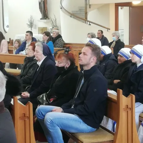 Stanivuković na misi u banjalučkoj katedrali Svetog Bonaventure