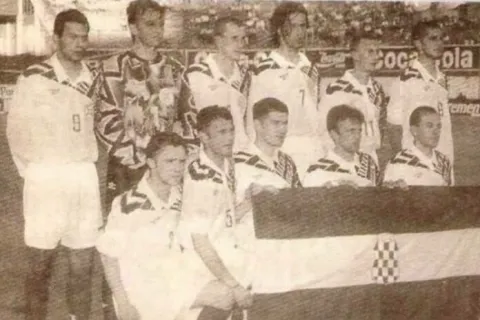Na dana&scaron;nji dan prije 26&nbsp;godina reprezentacija Herceg Bosne odigrala povijesnu utakmicu protiv Paragvaja