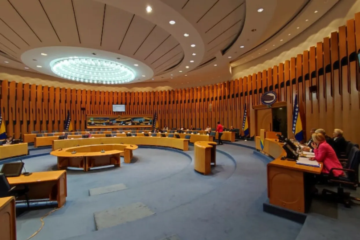 Počela sjednica Doma naroda: Pojavili se bo&scaron;njački izaslanici