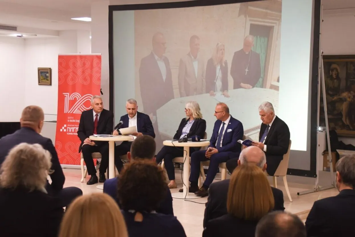 Predstavljanje knjige "Bokeljski zagovori"