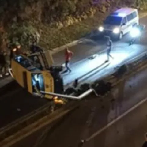 Prevrnulo se policijsko vozilo