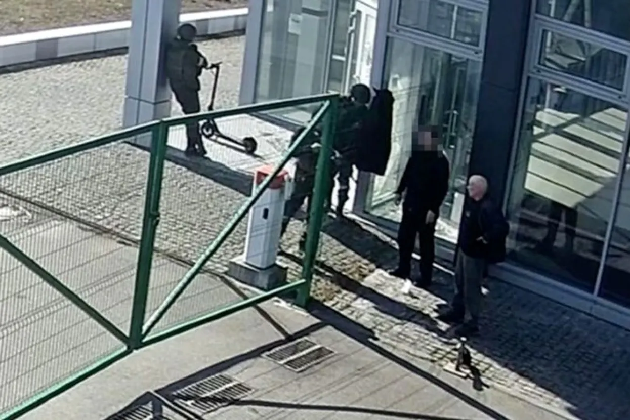 Ruski vojnici s leđa ubili dva ukrajinska civila, CNN objavio snimku