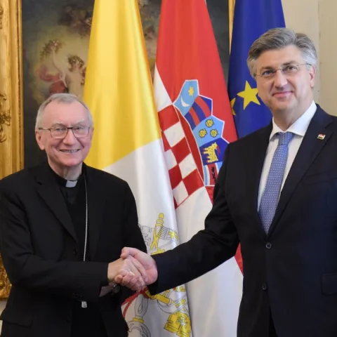 Državni tajnik Svete Stolice kardinal Pietro Parolin sastao se s premijerom Republike Hrvatske&nbsp;Andrejem Plenkovićem