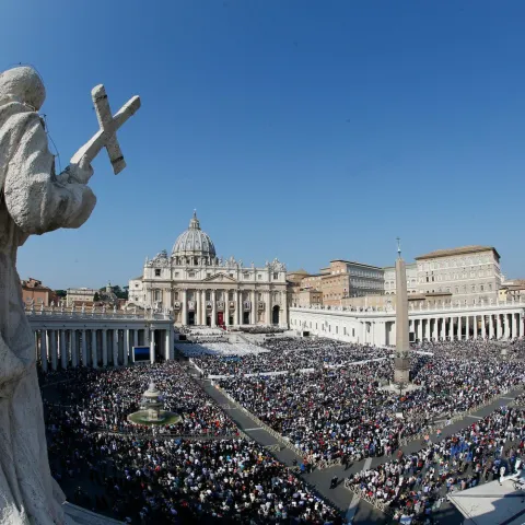 Trg&nbsp;svetog Petra u Vatikanu