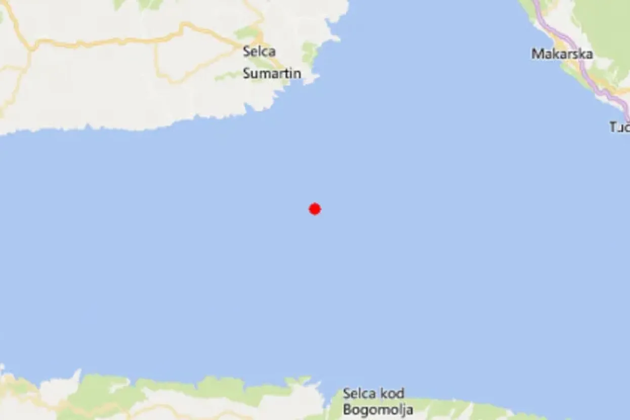 Potres u moru između Brača i Hvara probudio Hrvate: 'Treslo je kao da će sve poru&scaron;iti. Užas!'