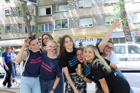 Mostarski maturanti proslavili kraj srednjoškolskog obrazovanja