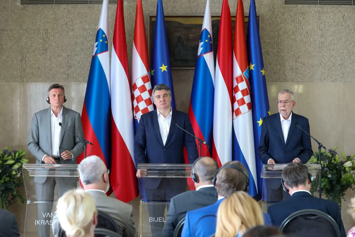 03.06.2022., Brijuni - Predsjednik Republike Hrvatske Zoran Milanovic domacin je 9. Trilateralnog sastanka na kojem je ugostio predsjednika Republike Austrije Alexandera Van der Bellena i predsjednika Republike Slovenije Boruta Pahor.