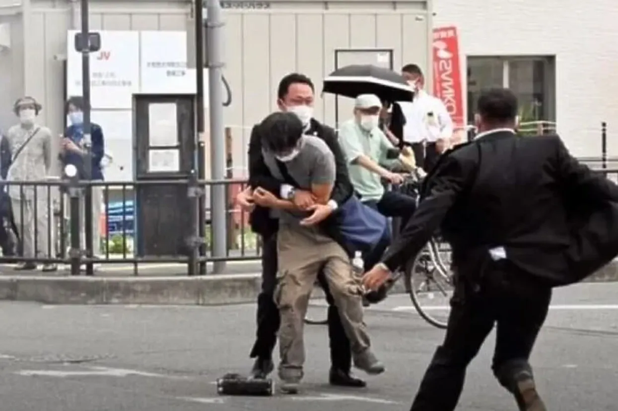 Atentator na biv&scaron;eg japanskog premijera