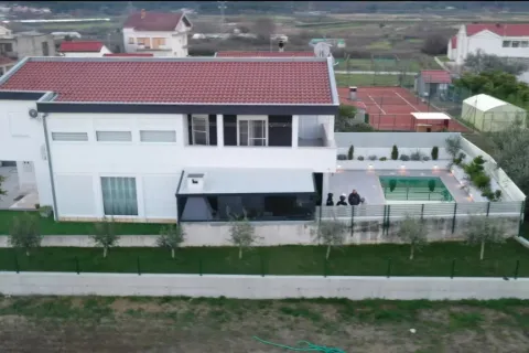 Obiteljska kuća dilerskog para u Metkoviću je zaplijenjena