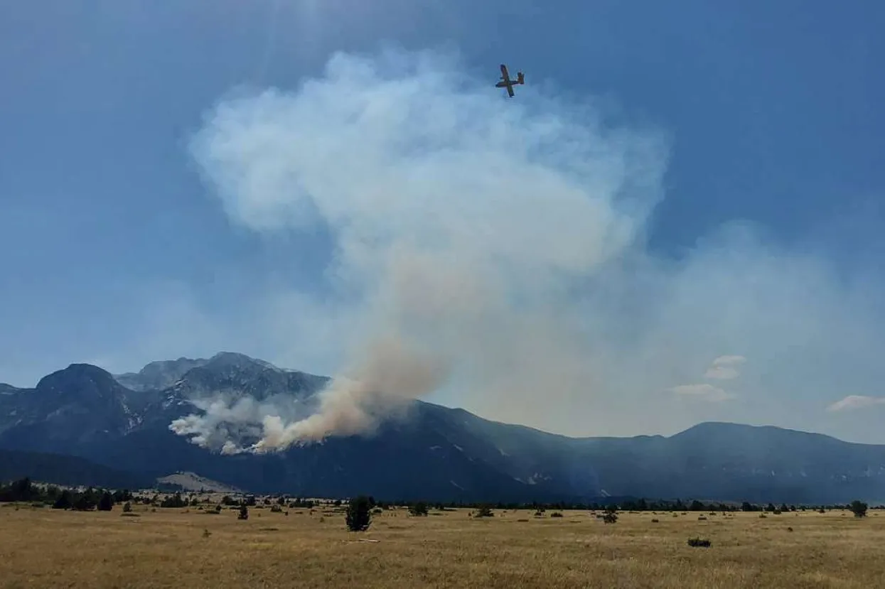 Kanader MORH-a opet na Blidinju, do sada opožareno oko 150 hektara
