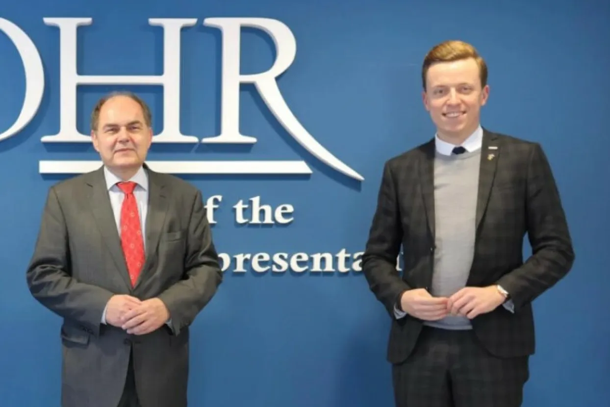 Schmidt i Ahmetović