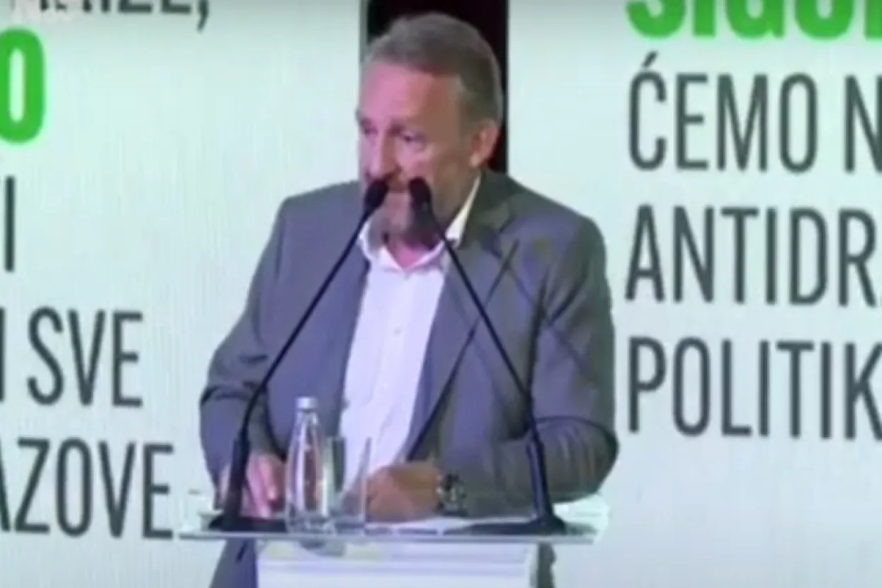 Izetbegović u Hadžićima