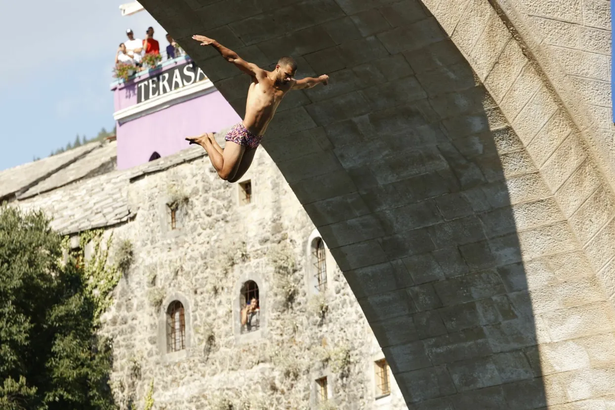 Skokovi sa Starog mosta